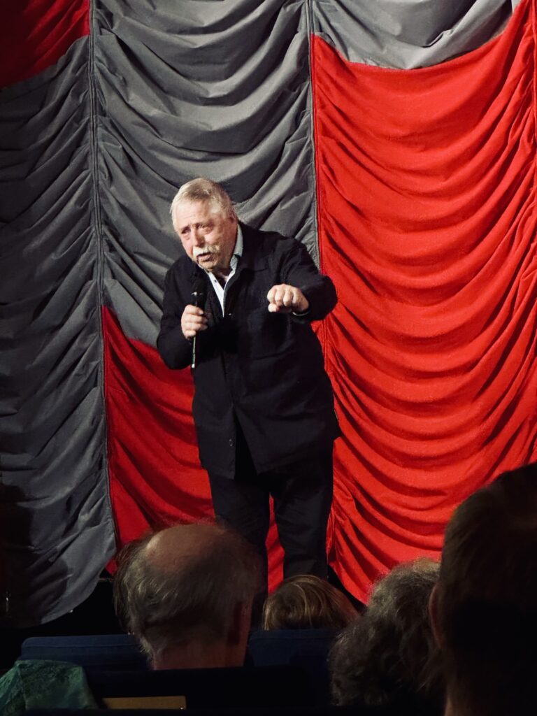 Wolf Biermann nach der Premiere von "Biermann" im Gartenbaukino.